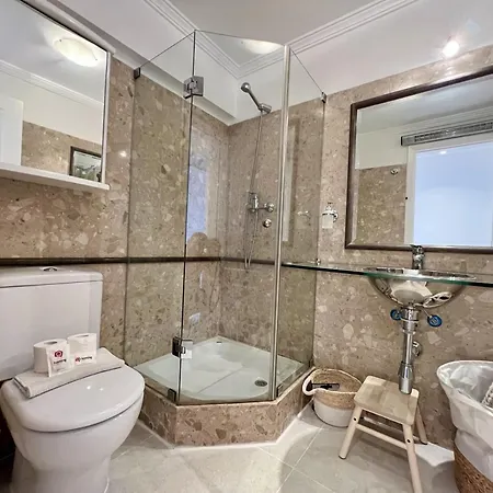 Deluxe With Pool By Homing Villa