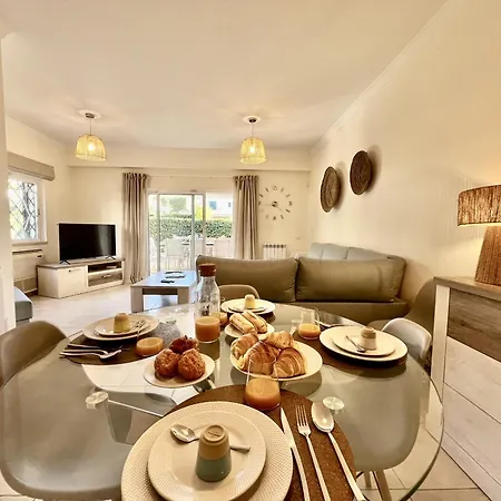 Deluxe With Pool By Homing Villa