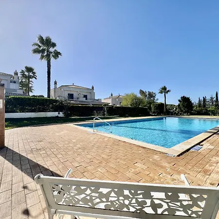 Deluxe With Pool By Homing *